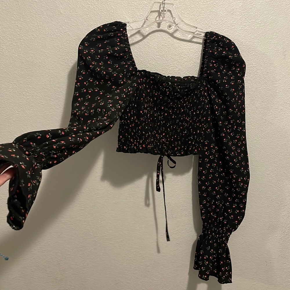 Princess Polly Crop Top in Size US 4 🖤
